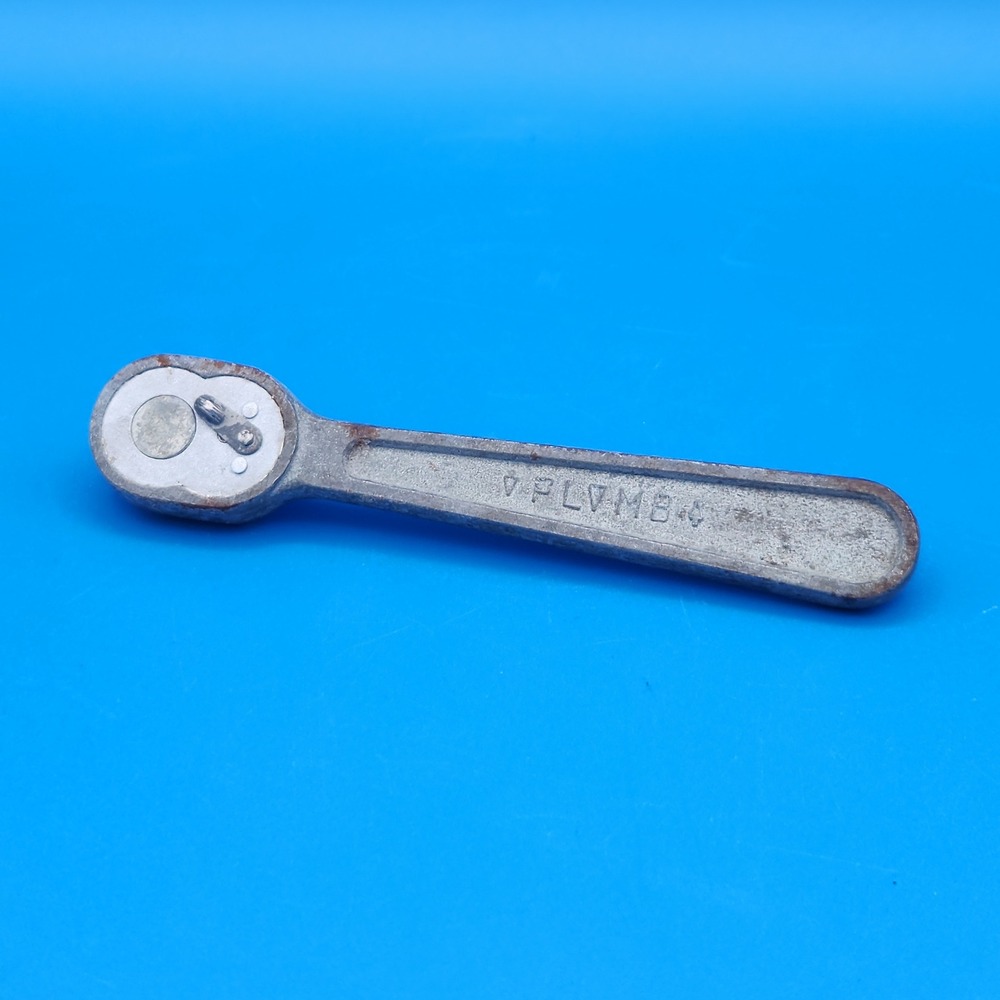 Vintage 1945 WF-8 9/32" Plumb Drive Ratchet War Effort Tool